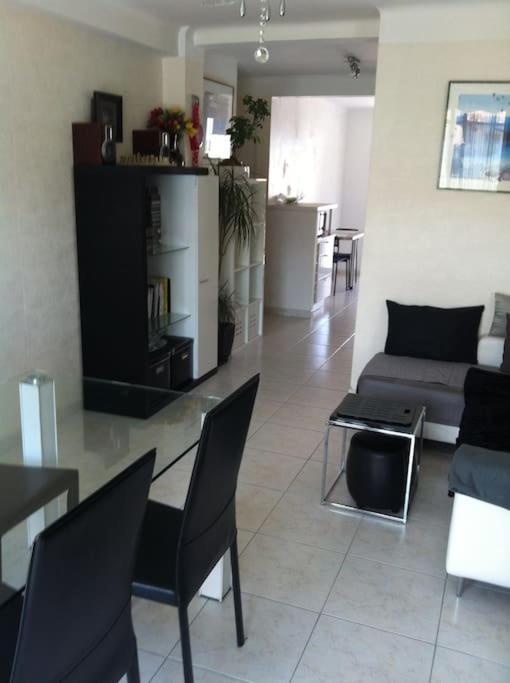 Port 4 Pax, 2 Clim Balneo Parking * Nizza